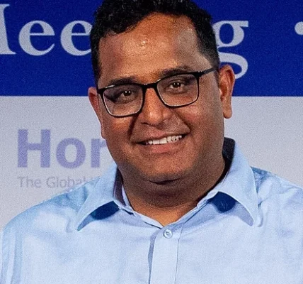 paytm chairman vijay shekhar resignation